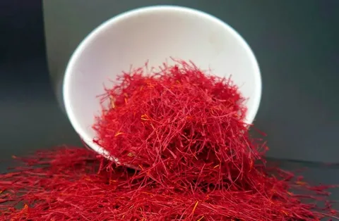 تصویر 1 از زعفران ممتاز صادراتی با رنگ‌ دهی عالی و ماندگاری بالا